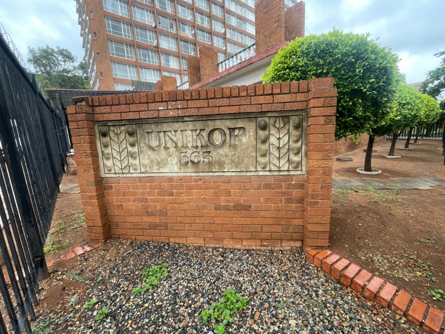 2 Bedroom Property for Sale in Gezina Gauteng