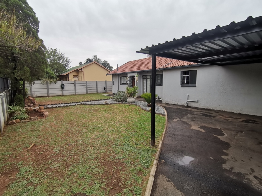 3 Bedroom Property for Sale in Mayberry Park Gauteng