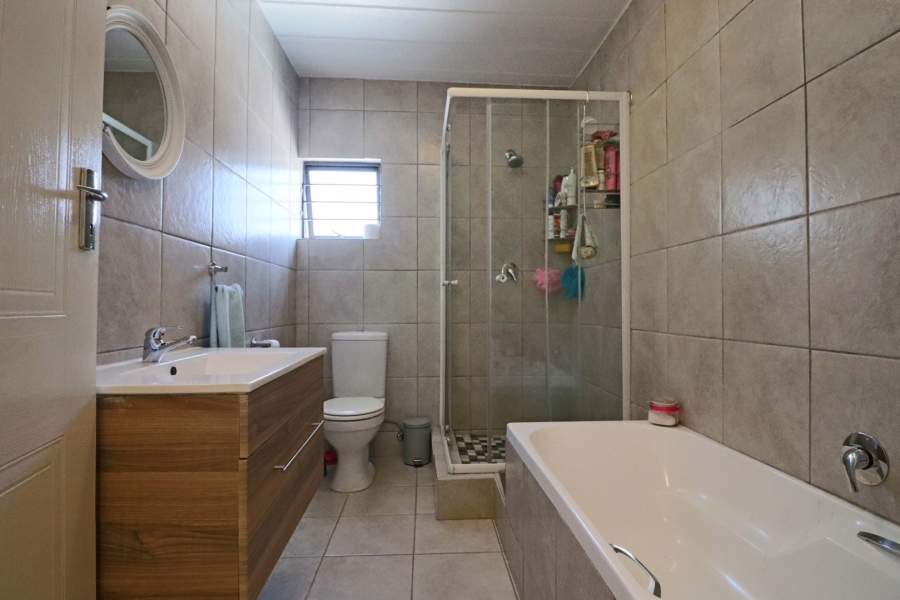 3 Bedroom Property for Sale in Bryanston Gauteng