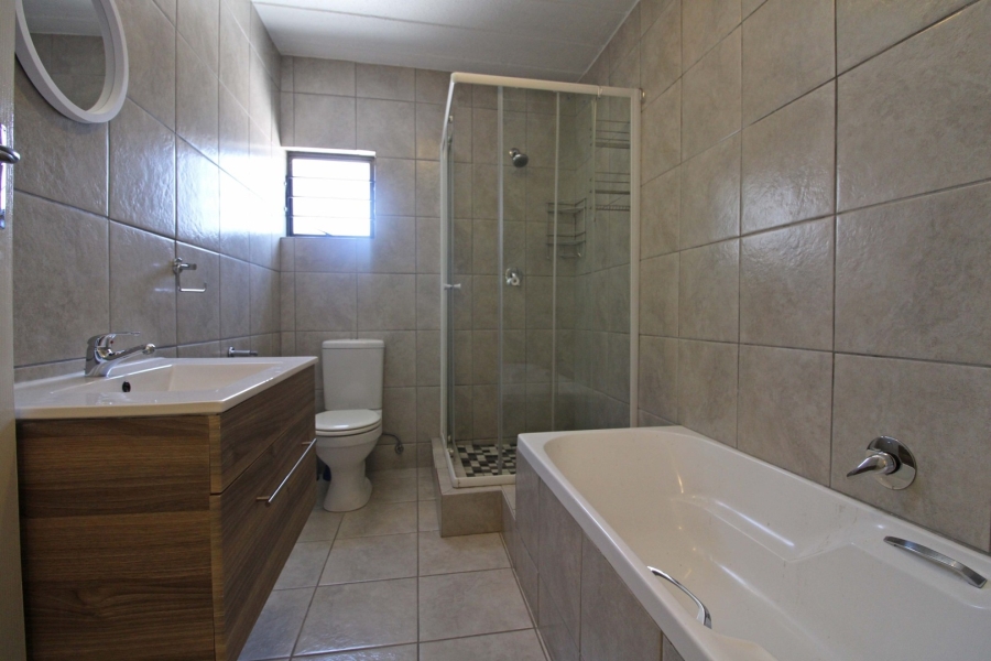 3 Bedroom Property for Sale in Bryanston Gauteng