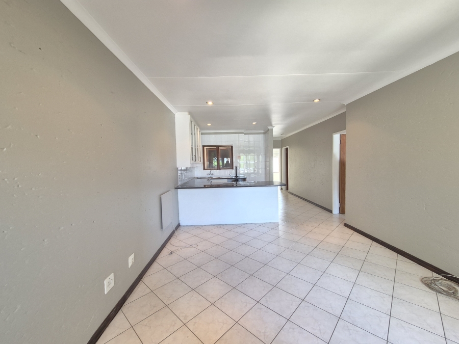 To Let 2 Bedroom Property for Rent in Buurendal Gauteng