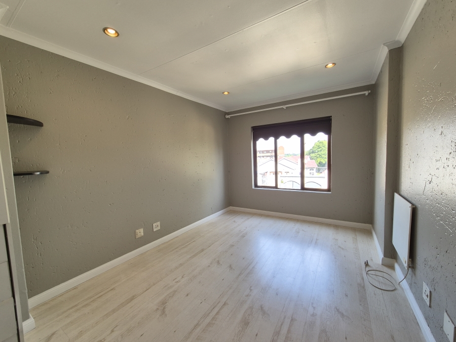 To Let 2 Bedroom Property for Rent in Buurendal Gauteng