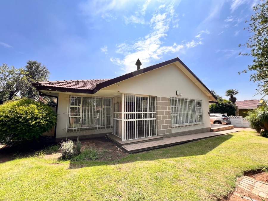 3 Bedroom Property for Sale in Selcourt Gauteng