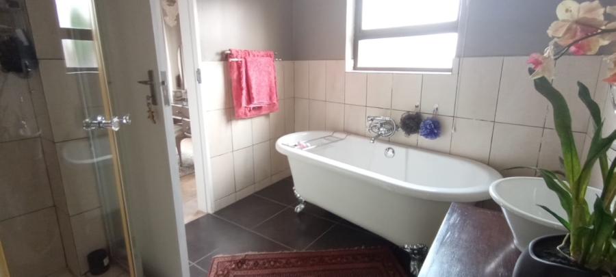 3 Bedroom Property for Sale in Misty Bay Gauteng