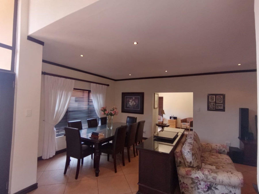 3 Bedroom Property for Sale in Three Rivers Proper Gauteng