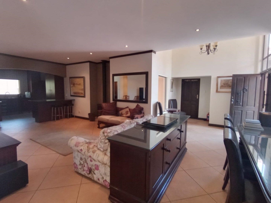 3 Bedroom Property for Sale in Three Rivers Proper Gauteng