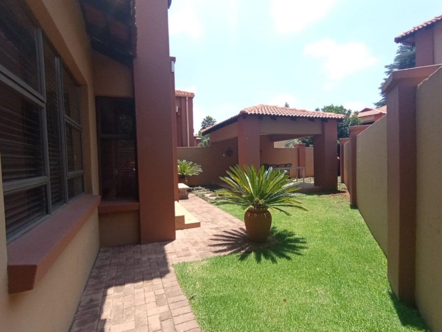 3 Bedroom Property for Sale in Three Rivers Proper Gauteng