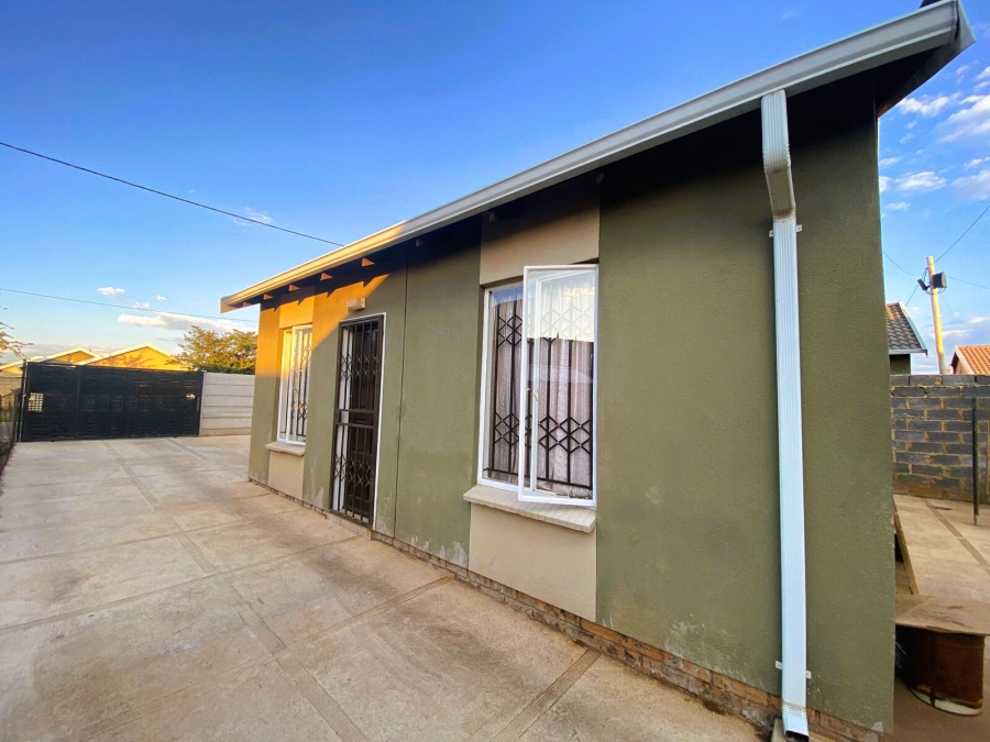 2 Bedroom Property for Sale in Savanna City Gauteng