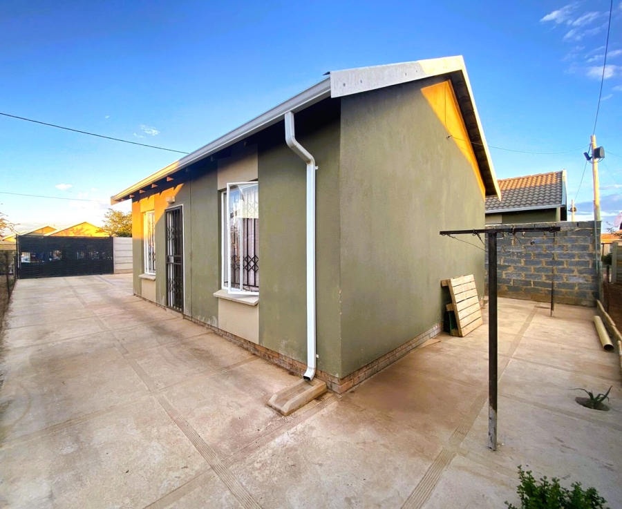 2 Bedroom Property for Sale in Savanna City Gauteng