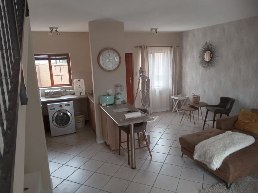 To Let 2 Bedroom Property for Rent in Carlswald Gauteng