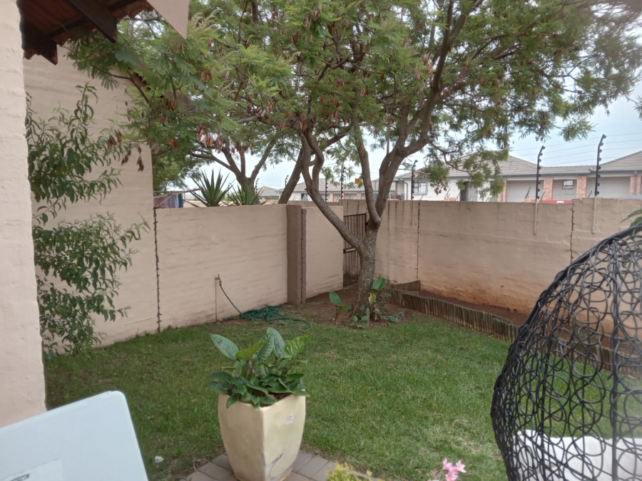 To Let 2 Bedroom Property for Rent in Carlswald Gauteng