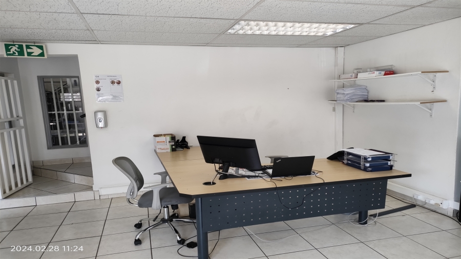 To Let commercial Property for Rent in Hoogland Gauteng