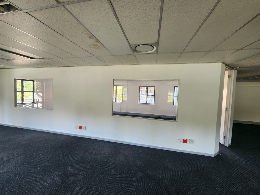 To Let commercial Property for Rent in Hyde Park Gauteng