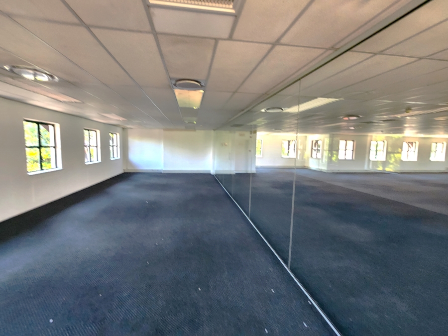 To Let commercial Property for Rent in Hyde Park Gauteng