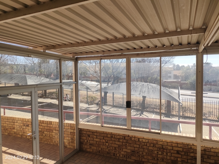 To Let commercial Property for Rent in Paulshof Gauteng