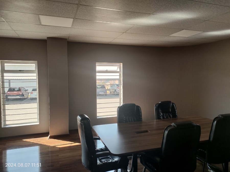 To Let commercial Property for Rent in Knoppieslaagte Gauteng