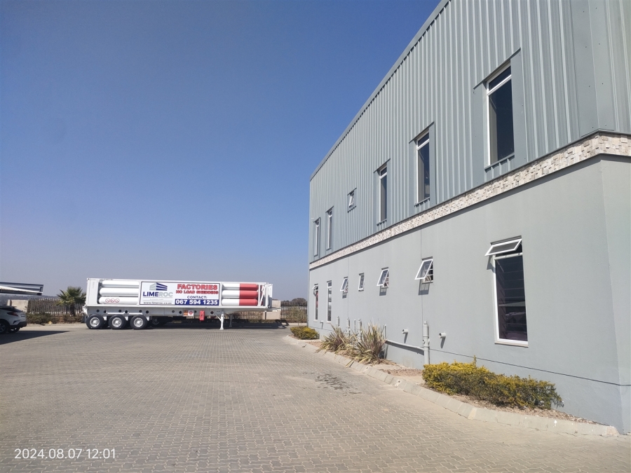 To Let commercial Property for Rent in Knoppieslaagte Gauteng