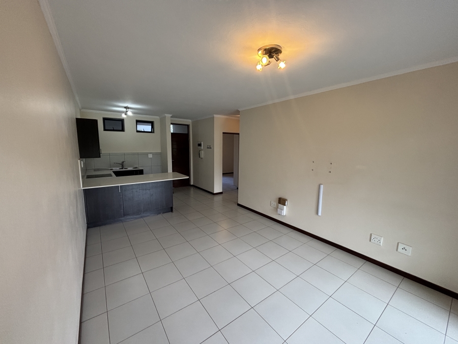 To Let 2 Bedroom Property for Rent in Jackal Creek Golf Estate Gauteng