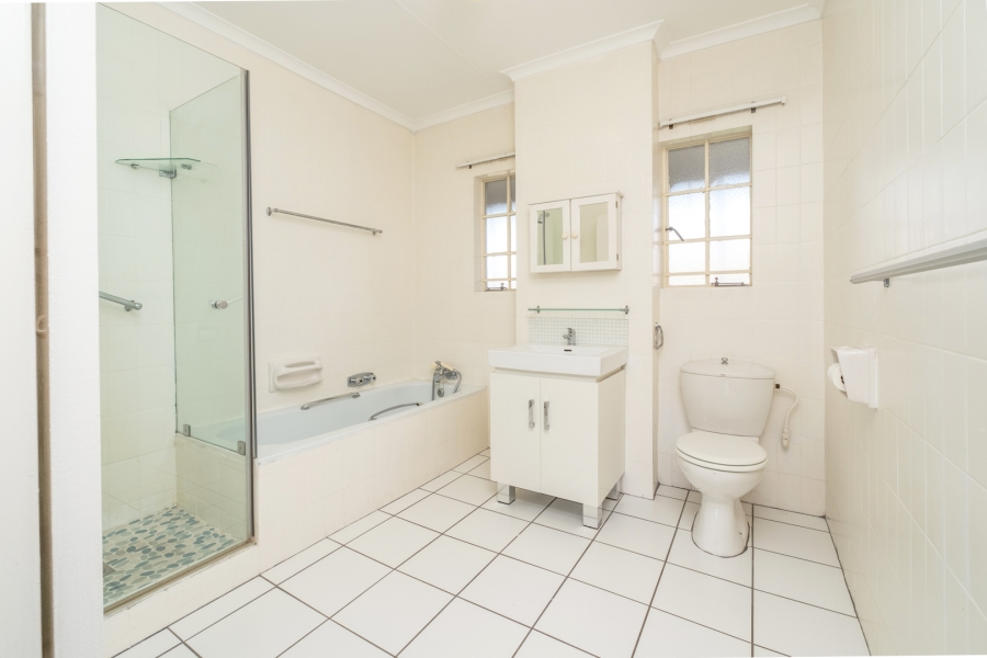 2 Bedroom Property for Sale in Bryanston Gauteng