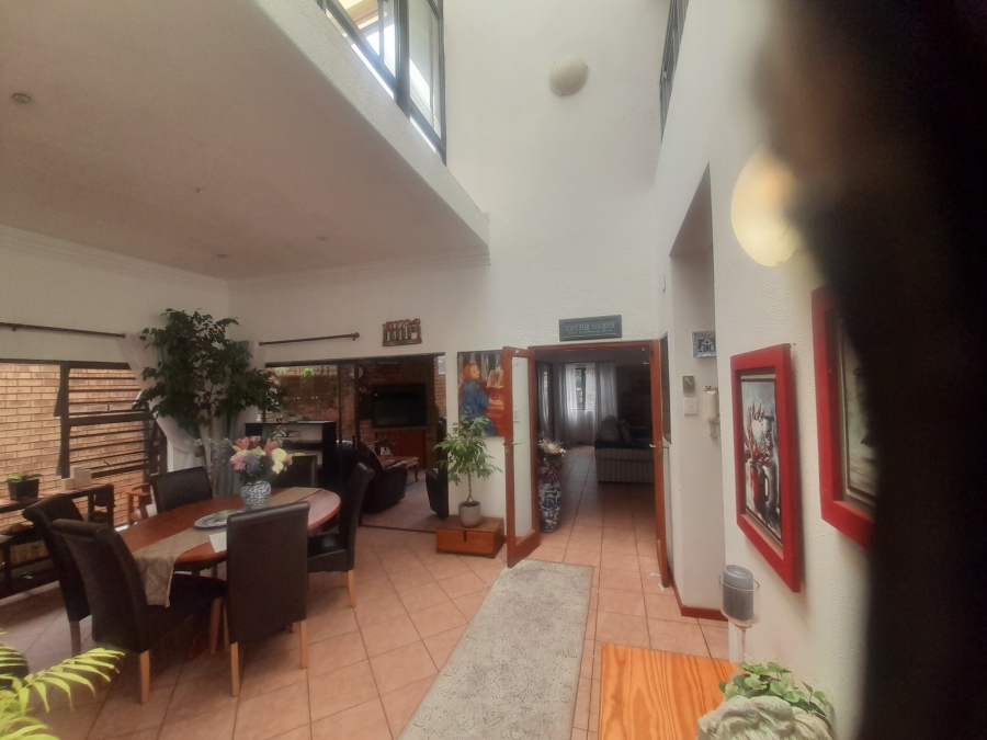 3 Bedroom Property for Sale in New Redruth Gauteng