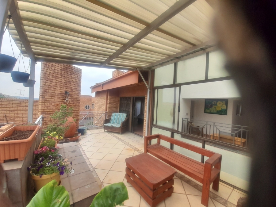 3 Bedroom Property for Sale in New Redruth Gauteng