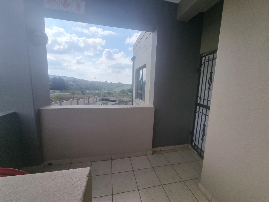 To Let 2 Bedroom Property for Rent in Ruimsig Gauteng