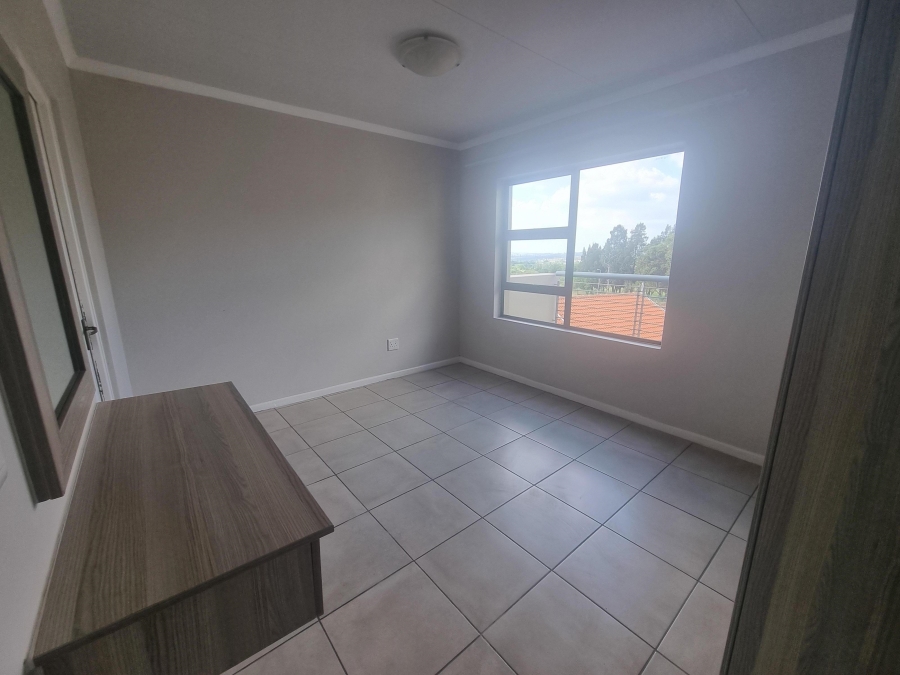 To Let 2 Bedroom Property for Rent in Ruimsig Gauteng