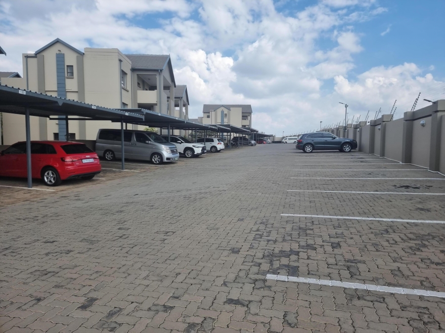 To Let 2 Bedroom Property for Rent in Ruimsig Gauteng