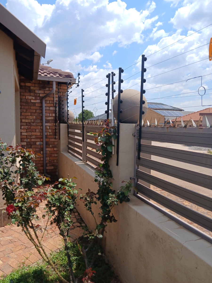 3 Bedroom Property for Sale in Nellmapius Gauteng