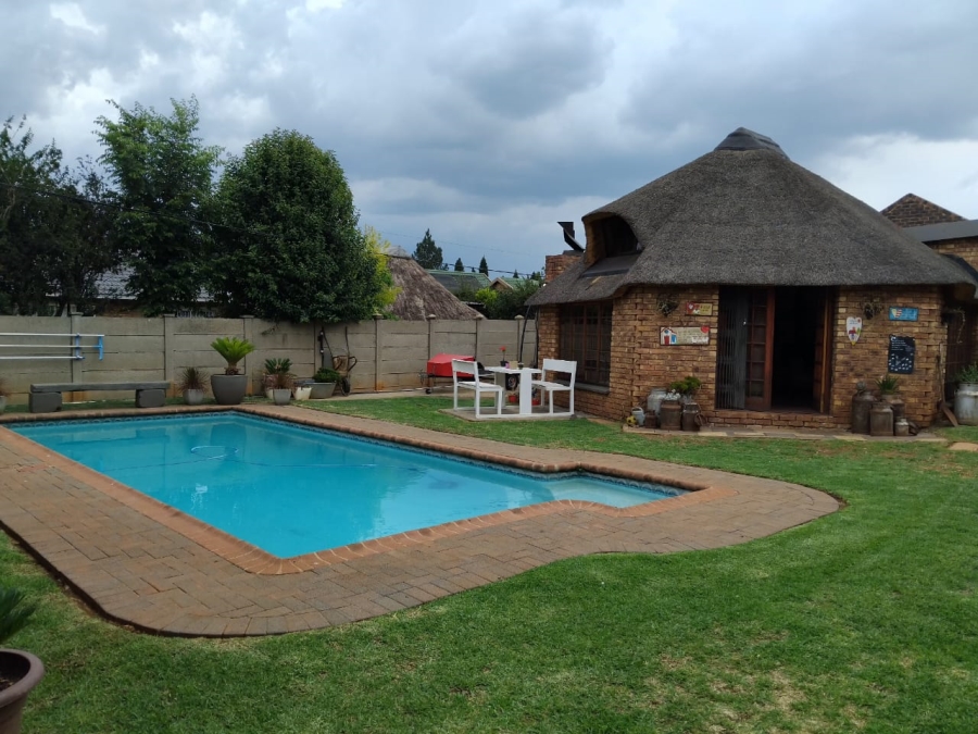 3 Bedroom Property for Sale in Vanderbijlpark SE 4 Gauteng