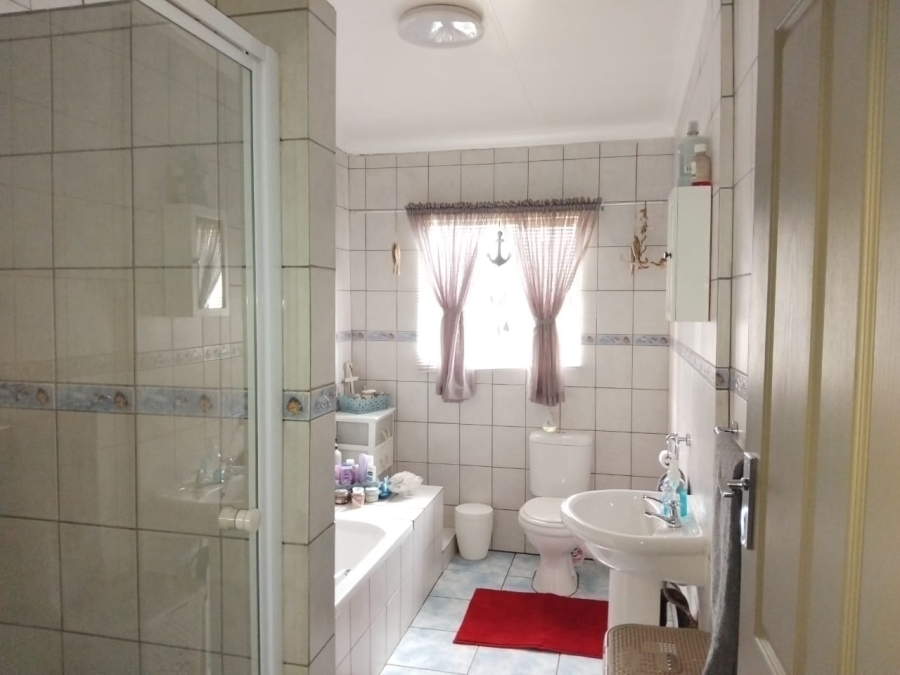 3 Bedroom Property for Sale in Vanderbijlpark SE 4 Gauteng