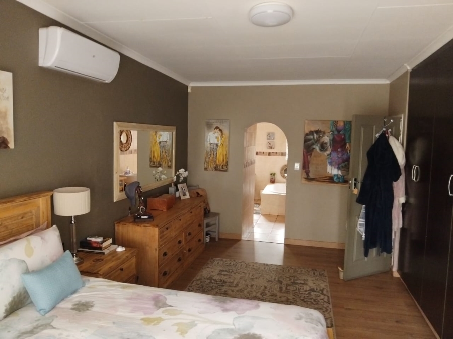 3 Bedroom Property for Sale in Vanderbijlpark SE 4 Gauteng