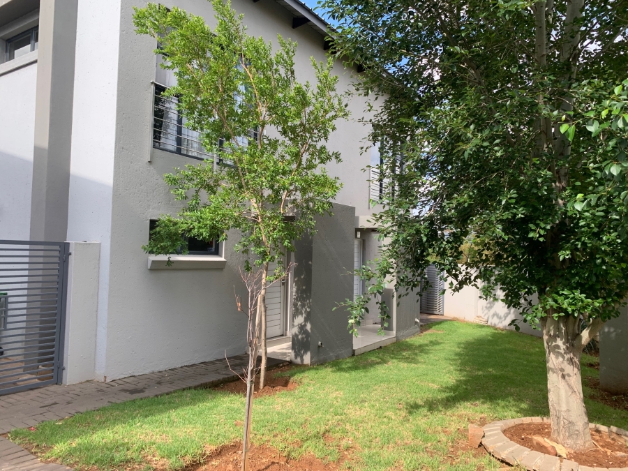 2 Bedroom Property for Sale in Equestria Gauteng