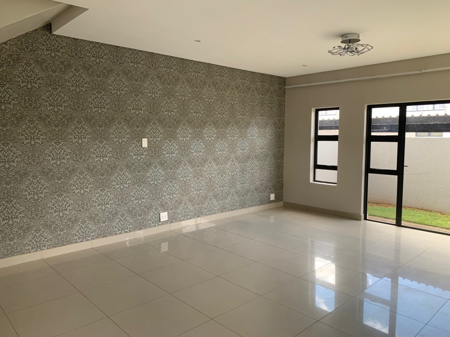 2 Bedroom Property for Sale in Equestria Gauteng