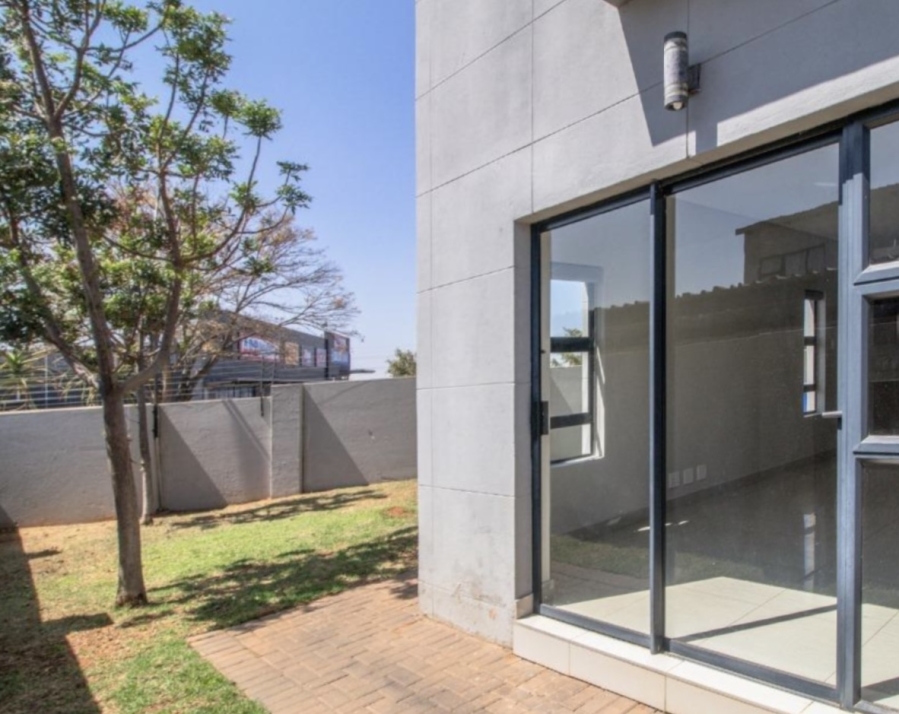 2 Bedroom Property for Sale in Equestria Gauteng