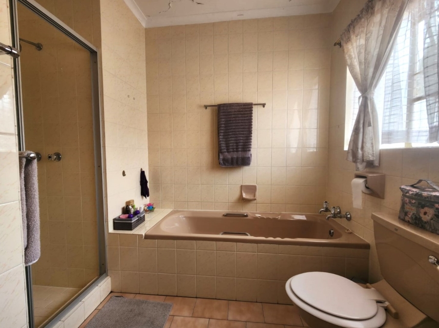 3 Bedroom Property for Sale in Three Rivers Gauteng