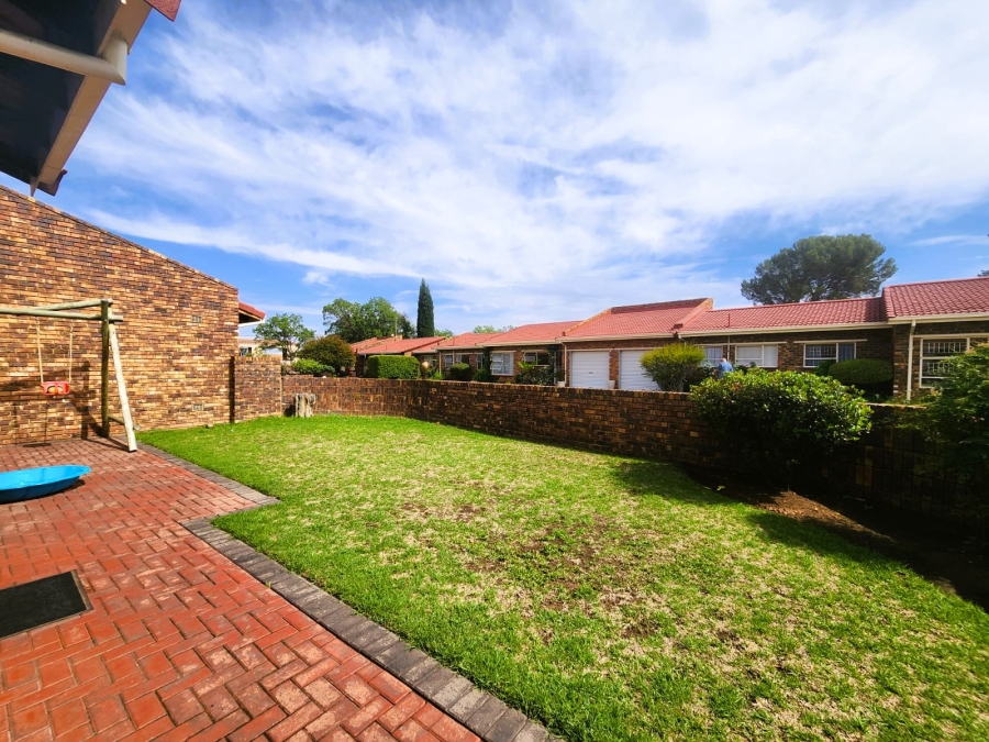 3 Bedroom Property for Sale in Three Rivers Gauteng