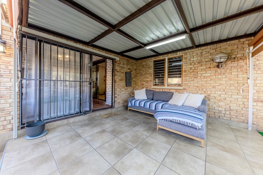 3 Bedroom Property for Sale in Ruimsig Gauteng