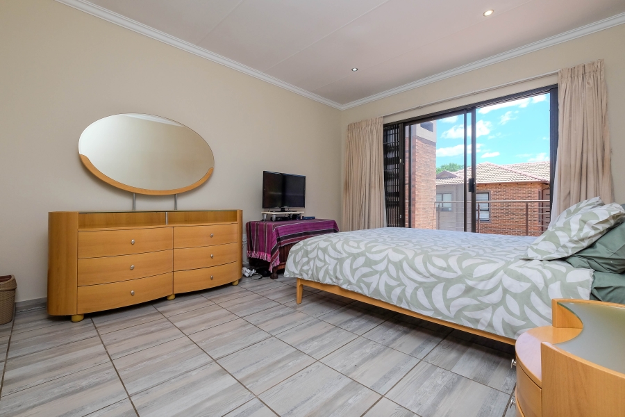 4 Bedroom Property for Sale in Ruimsig Country Estate Gauteng