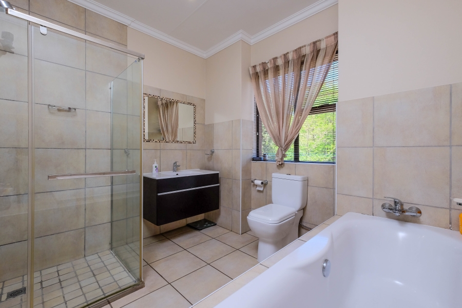 4 Bedroom Property for Sale in Ruimsig Country Estate Gauteng