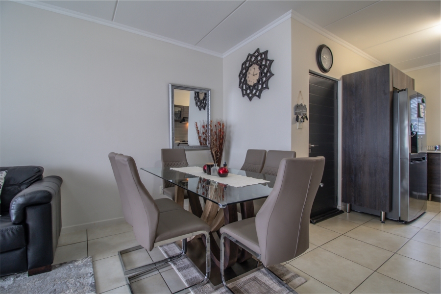 3 Bedroom Property for Sale in Oakdene Gauteng