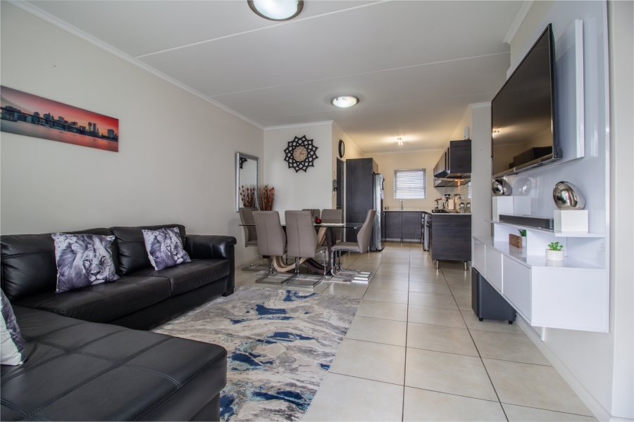 3 Bedroom Property for Sale in Oakdene Gauteng