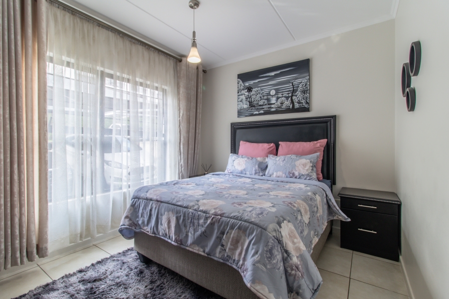 3 Bedroom Property for Sale in Oakdene Gauteng