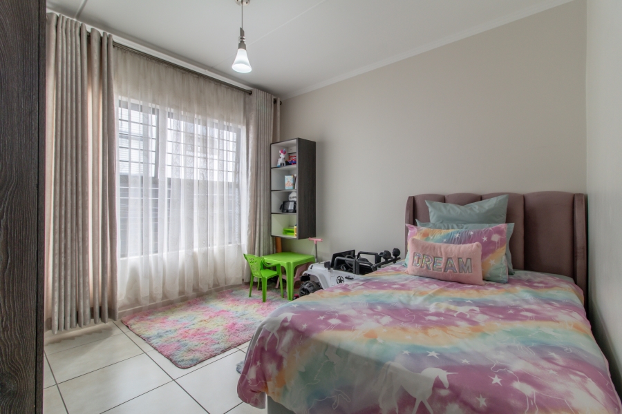 3 Bedroom Property for Sale in Oakdene Gauteng