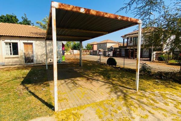 3 Bedroom Property for Sale in Rosslyn Gauteng