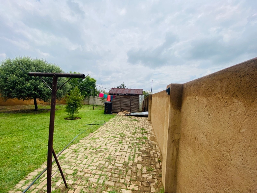 3 Bedroom Property for Sale in Rosslyn Gauteng