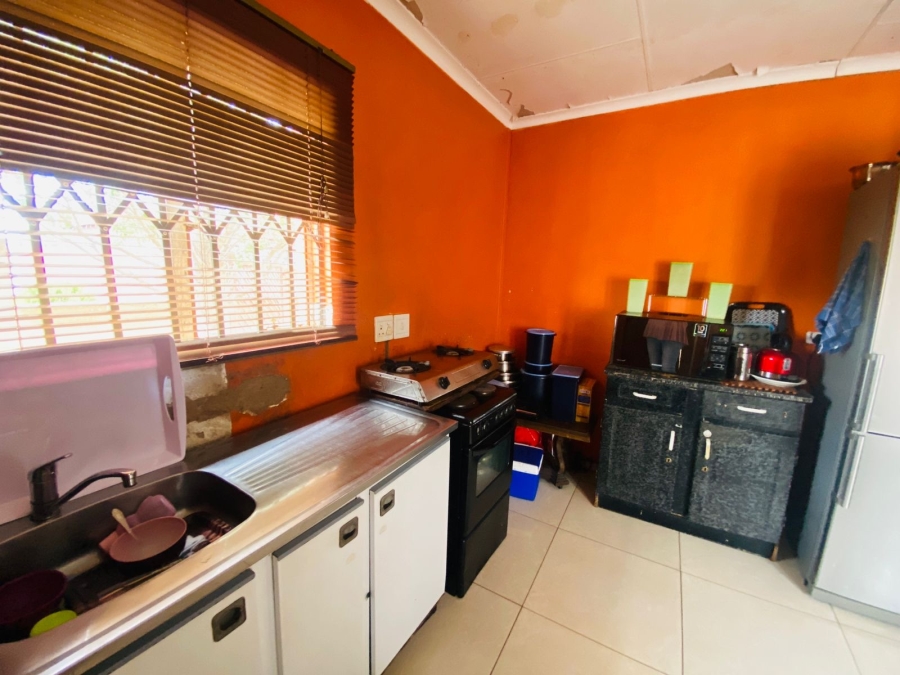 3 Bedroom Property for Sale in Rosslyn Gauteng