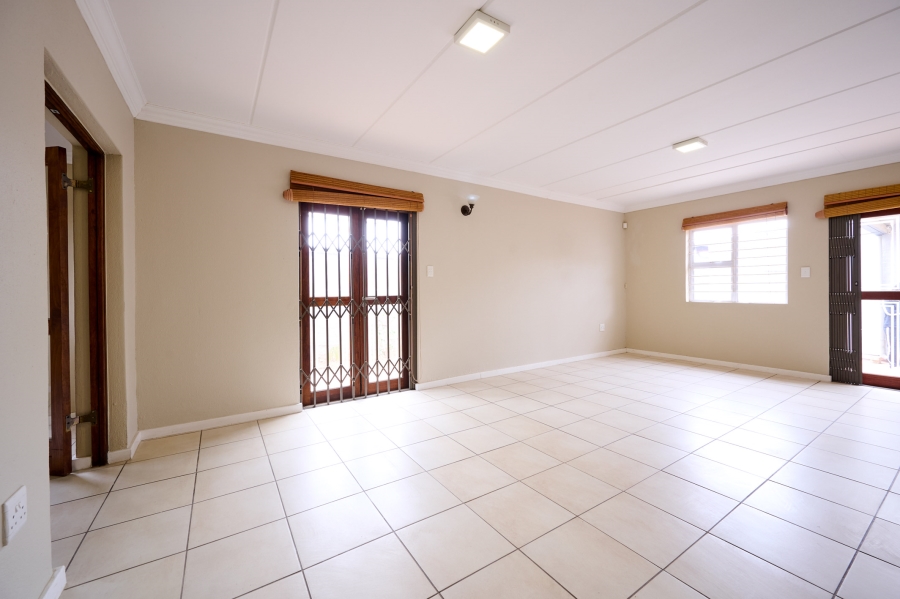 4 Bedroom Property for Sale in Noordwyk Gauteng