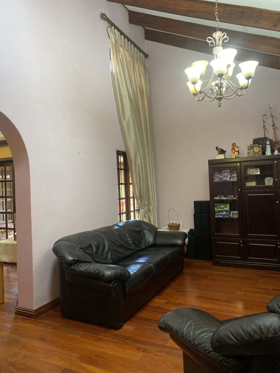 4 Bedroom Property for Sale in Clubview Gauteng