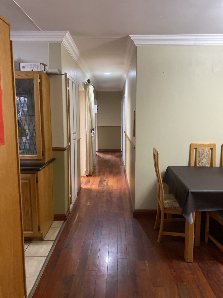 4 Bedroom Property for Sale in Clubview Gauteng